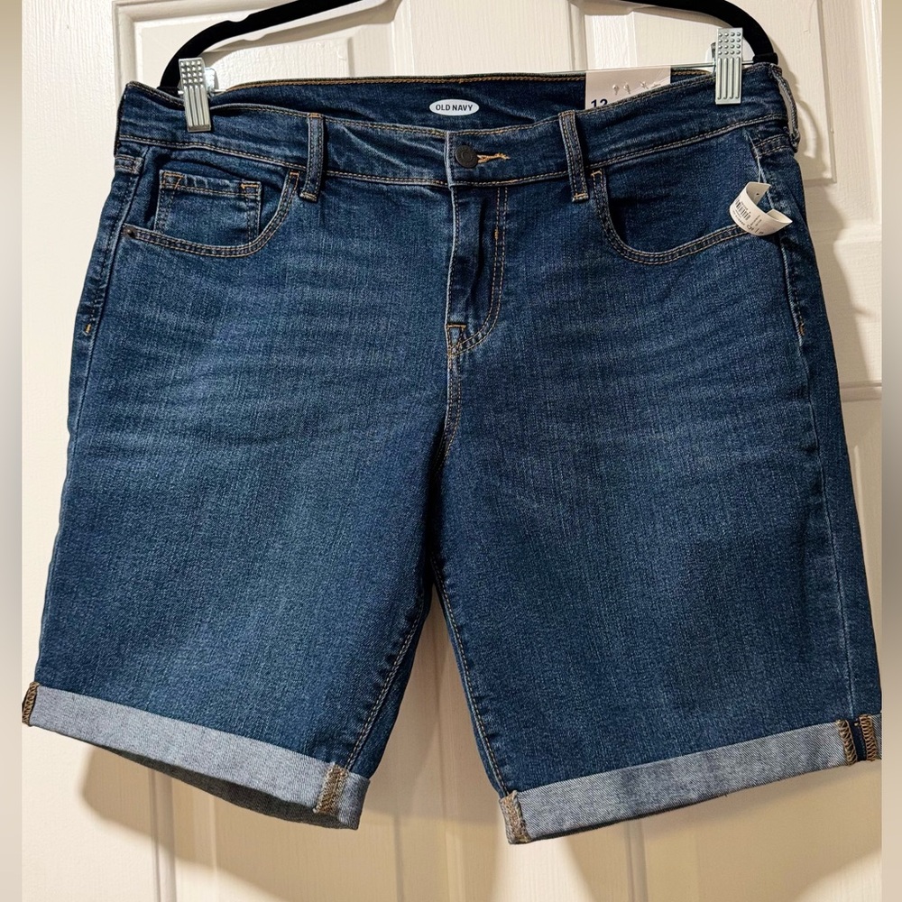 EUC OLD NAVY CUFFED JEAN SHORTS
